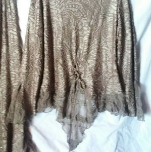 Boutique designed skirt suite w/lace